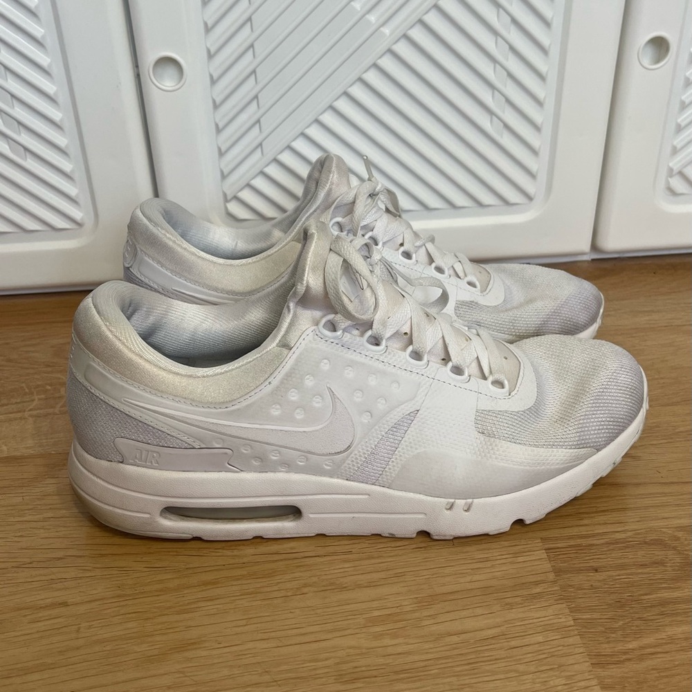 Nike Men’s AirMax Zero size US 13